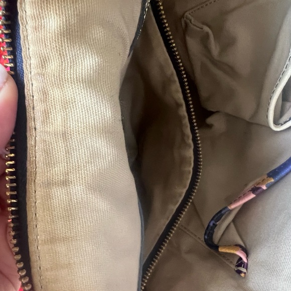 Tory Burch Robinson Alpine Snow Floral
Dome Satchel Bag - Picture 14 of 14